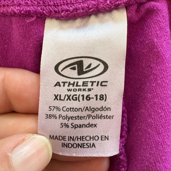 Athletic Works Purple Capri Stretch Pants XL (16-18) - Picture 3 of 4